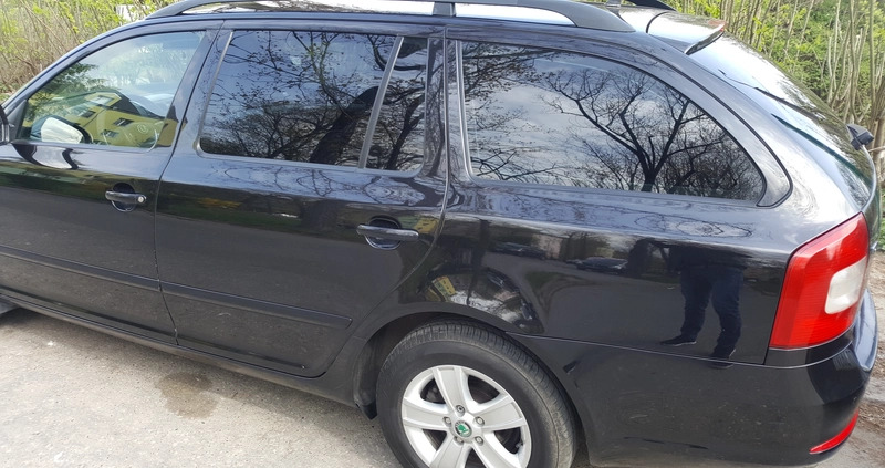 Skoda Octavia cena 15500 przebieg: 327000, rok produkcji 2009 z Lublin małe 172